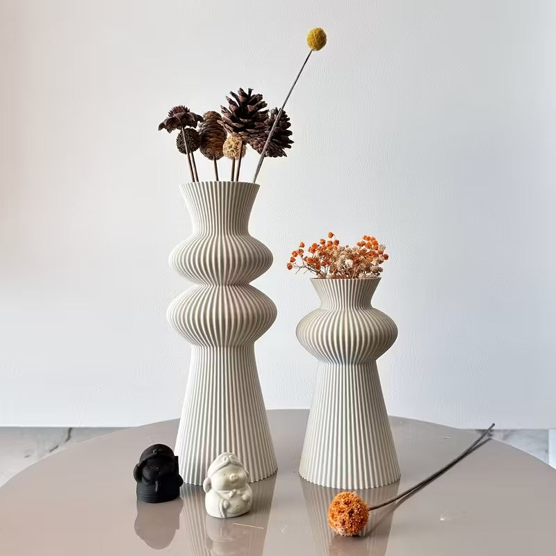 Decorative Ribbed Vase Set
