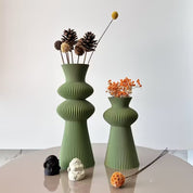Decorative Ribbed Vase Set