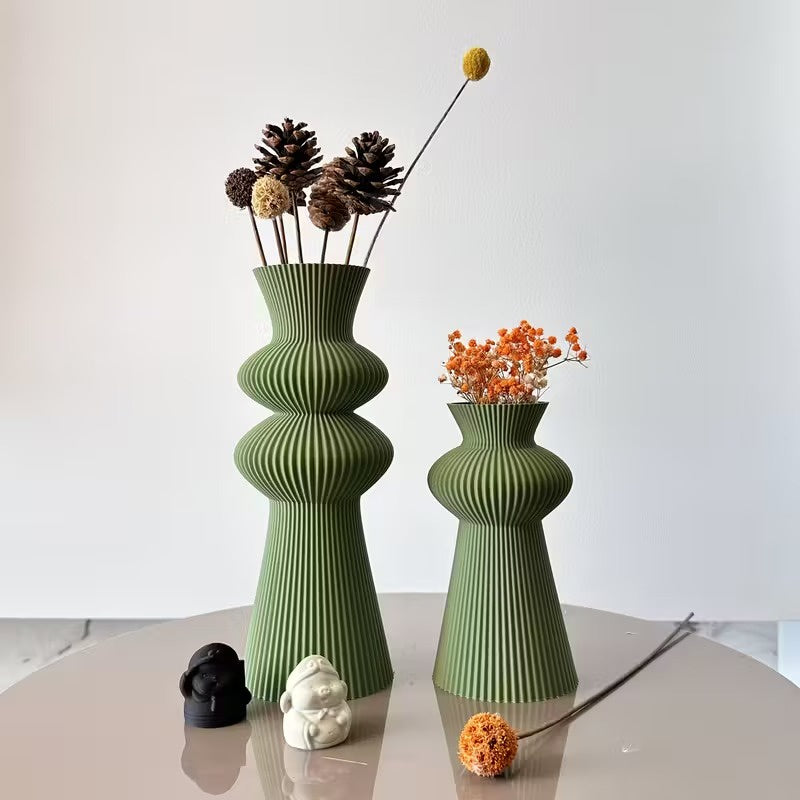 Decorative Ribbed Vase Set